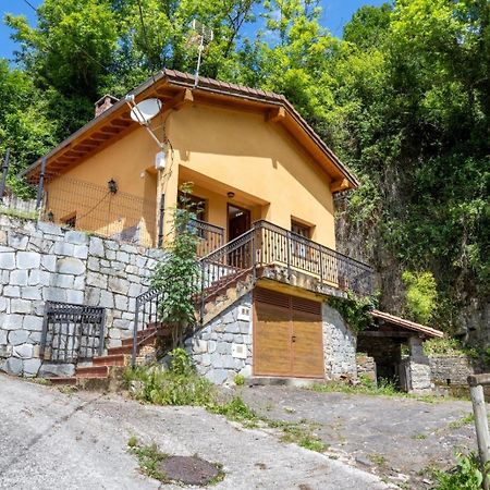 Villa Casa En Campo De Caso Extérieur photo