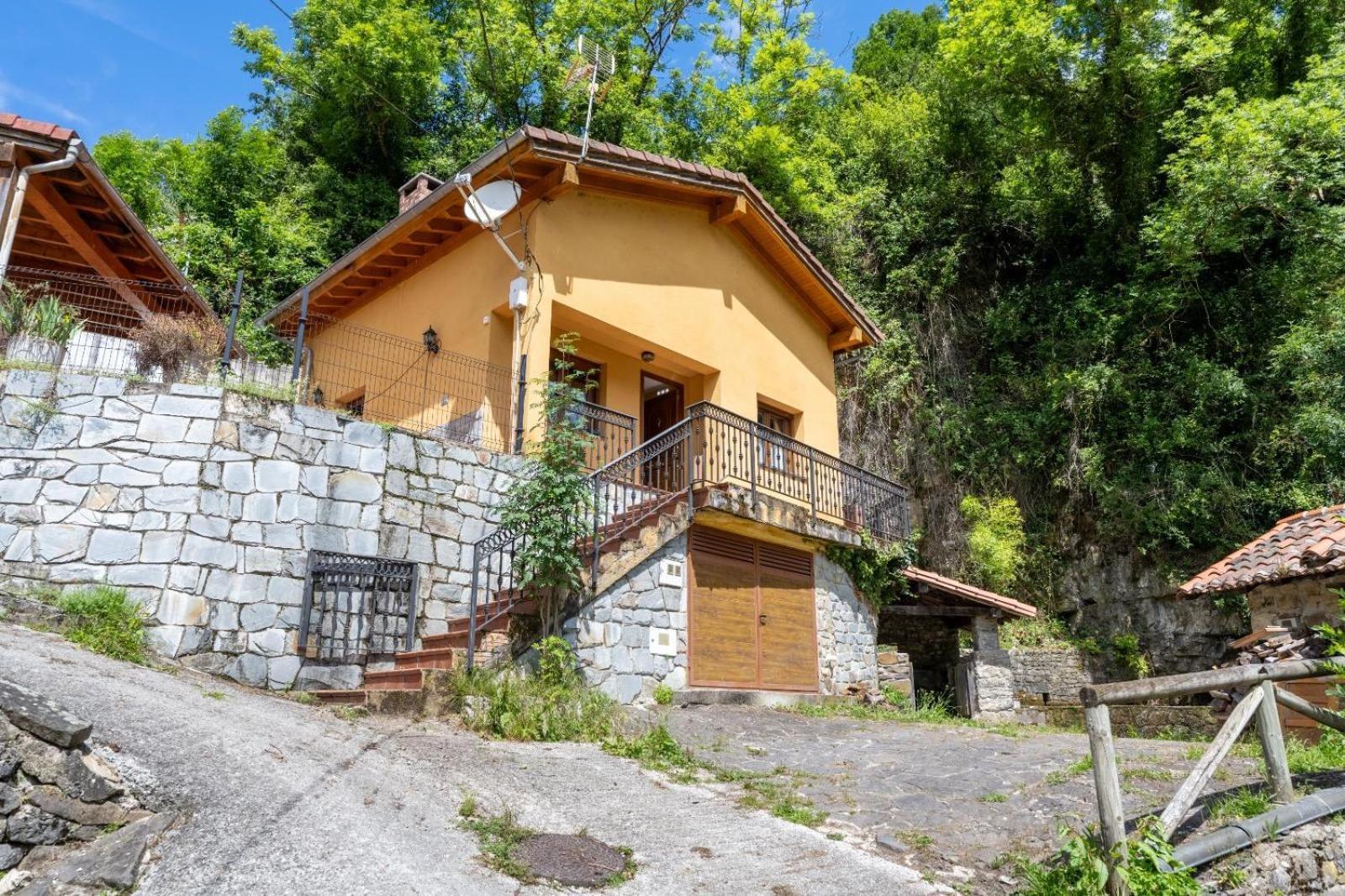 Villa Casa En Campo De Caso Extérieur photo