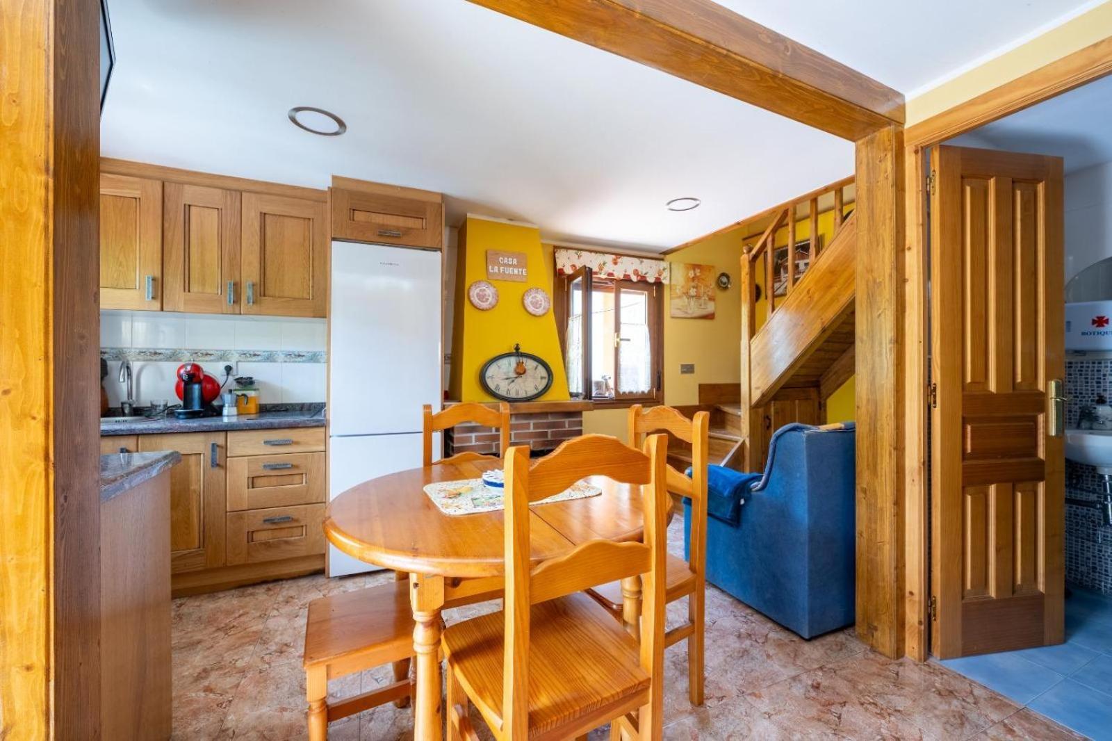 Villa Casa En Campo De Caso Extérieur photo